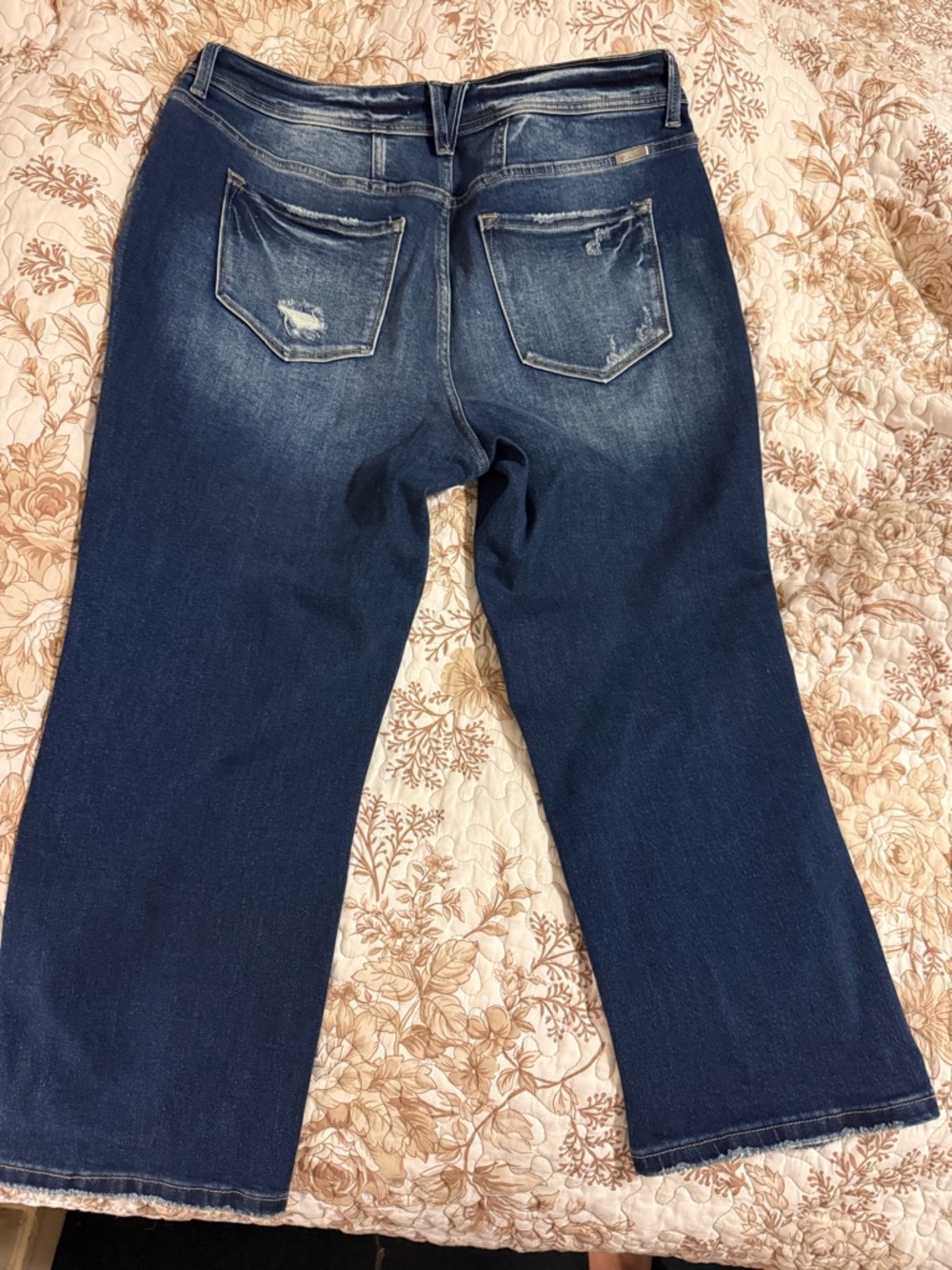 KanCan Dark Blue Distressed Jeans- Cropped
24-24 1/2in inseam - Picture 3 of 5